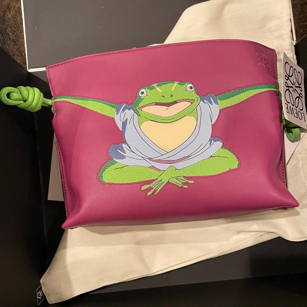 Loewe X Spirited Away Aogaeru Flamenco Frog Clutch - Picture 1 of 8